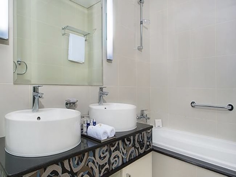 One Bedroom Suite 4