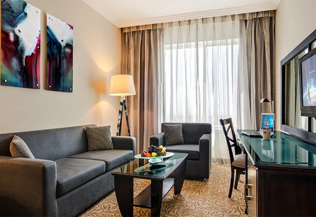 1 Bedroom Suite with Lounge Access 3
