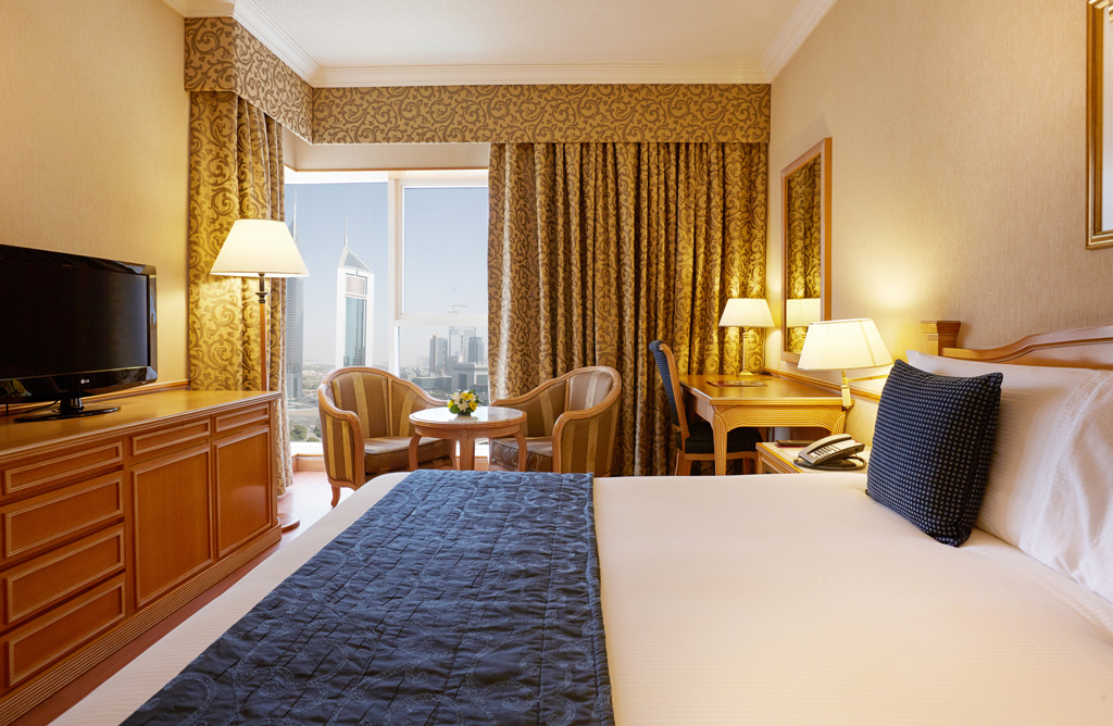 Deluxe Room Sheikh Zayed View 1