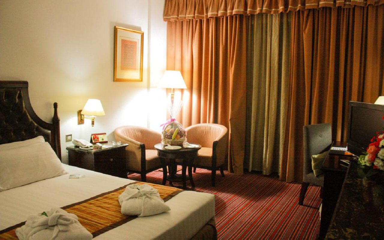 Deluxe Room 2