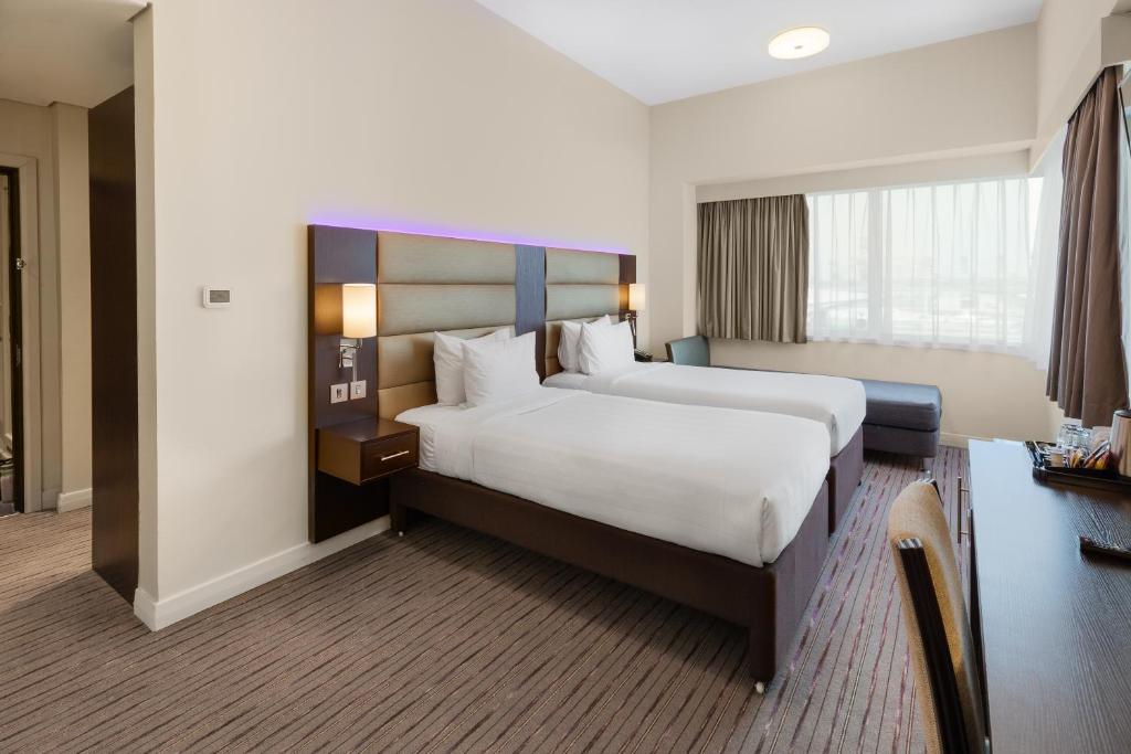 Room Twin 1