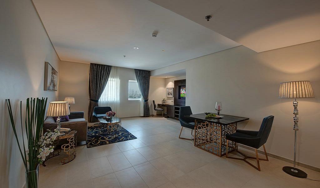 Executive Suite 4