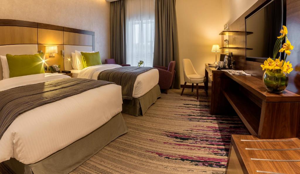 Deluxe Twin Room 2