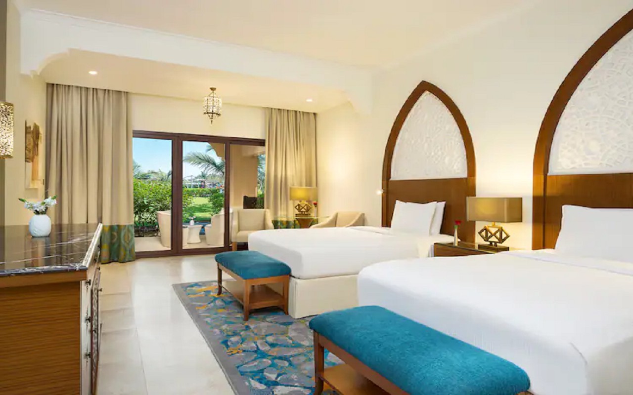 Deluxe Room 1