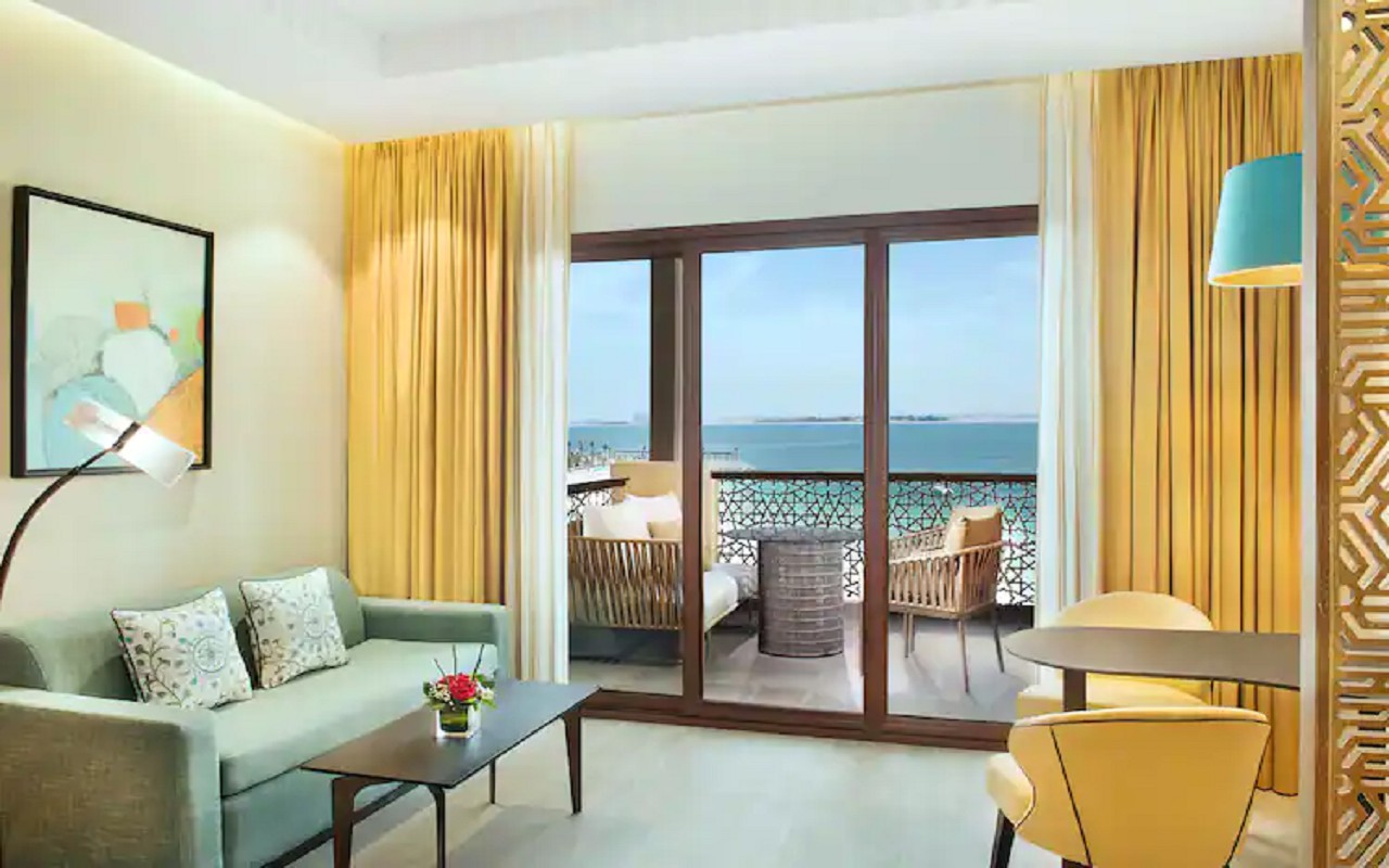 Bay Club Sea View 1