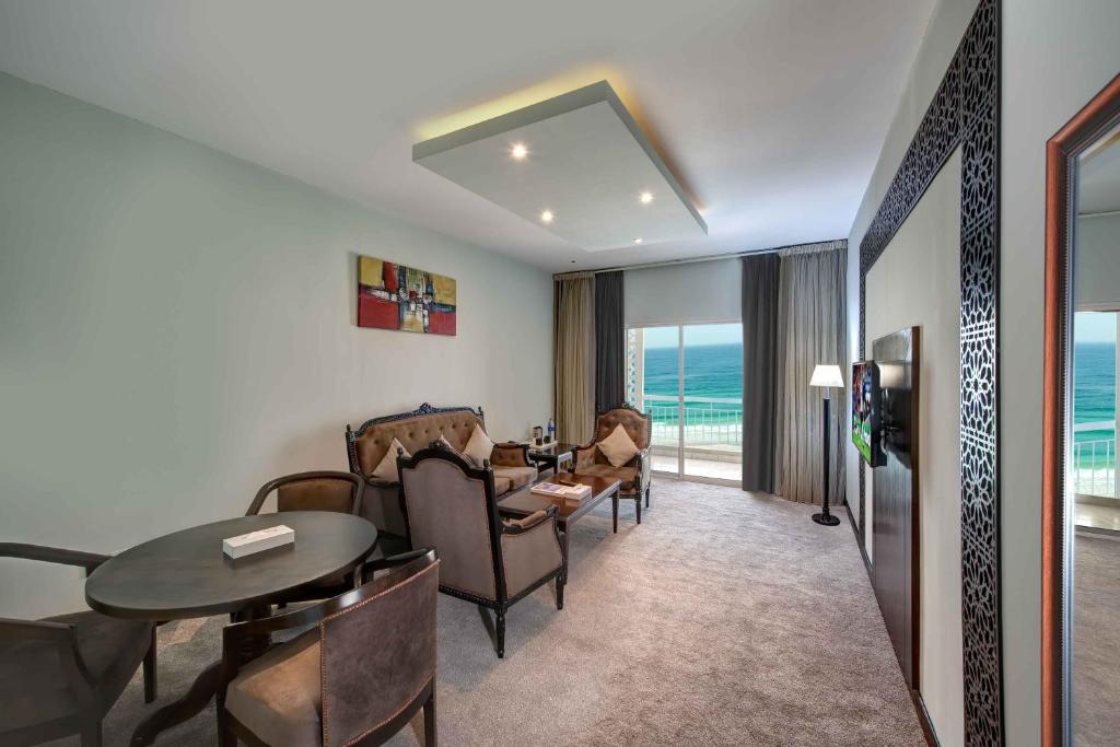 Executive Suite 2