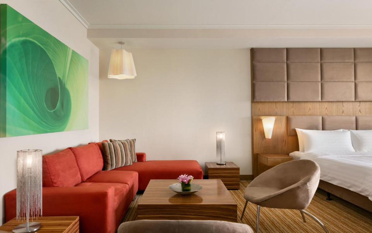 Executive Suite 4