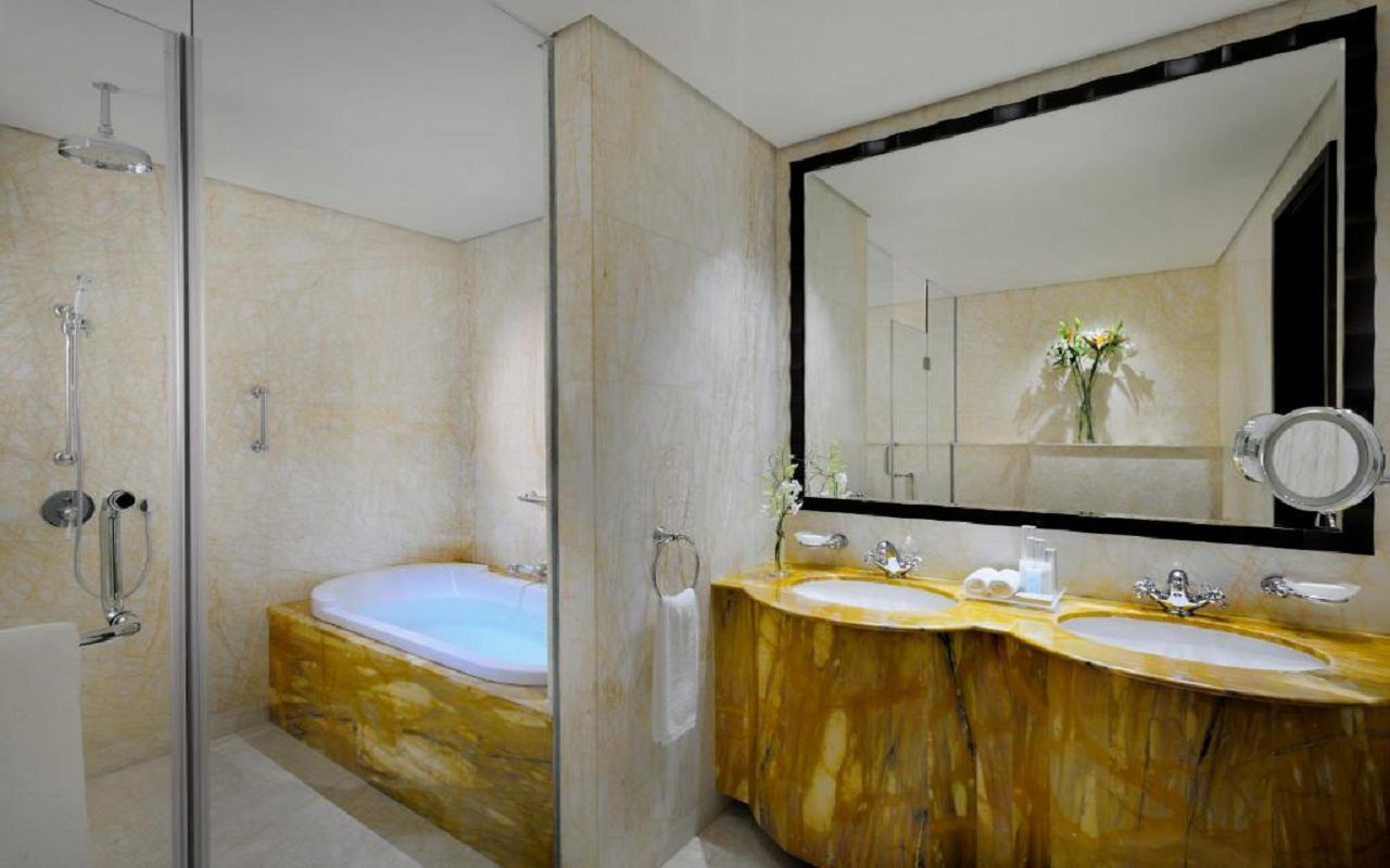 Executive Suite 1