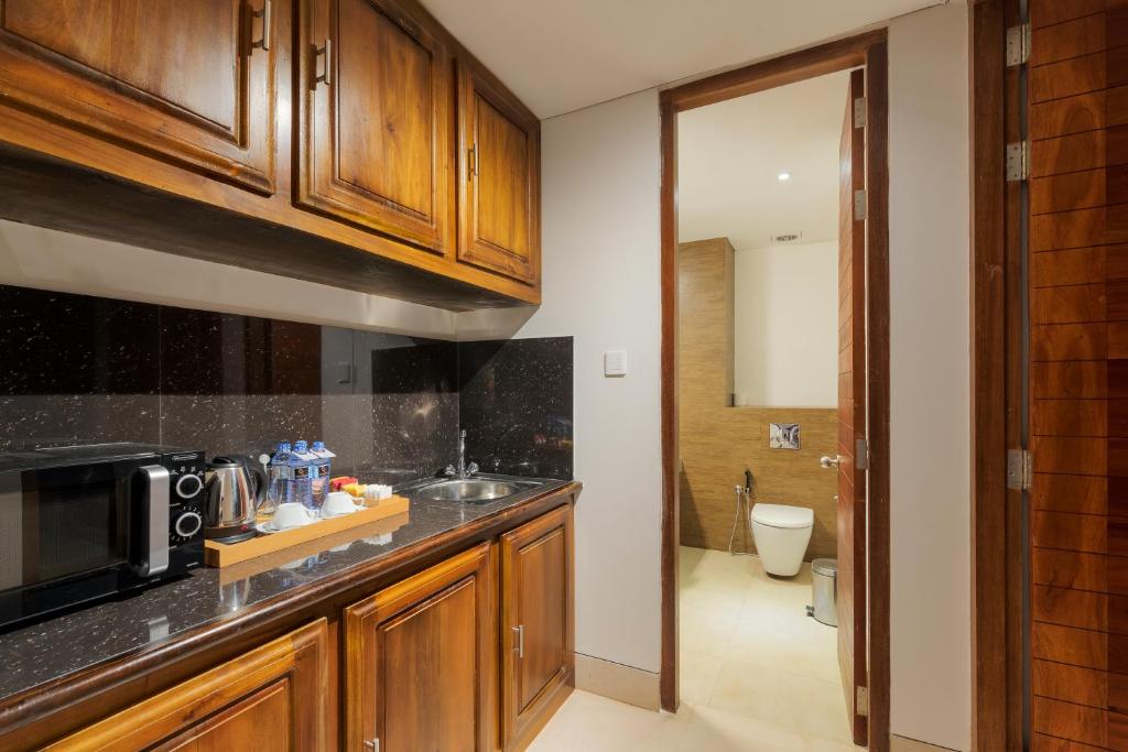 Executive Suite 3