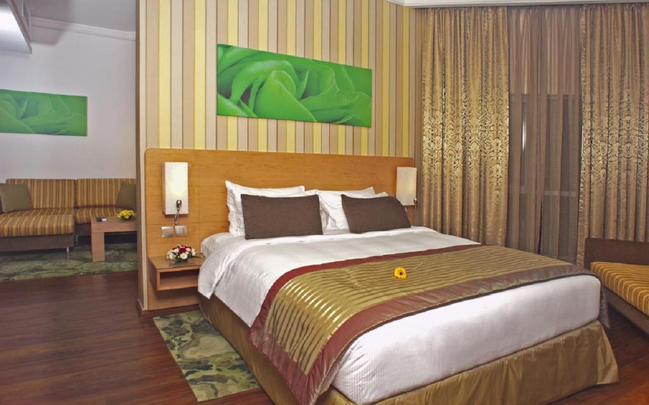 Executive Suite 2