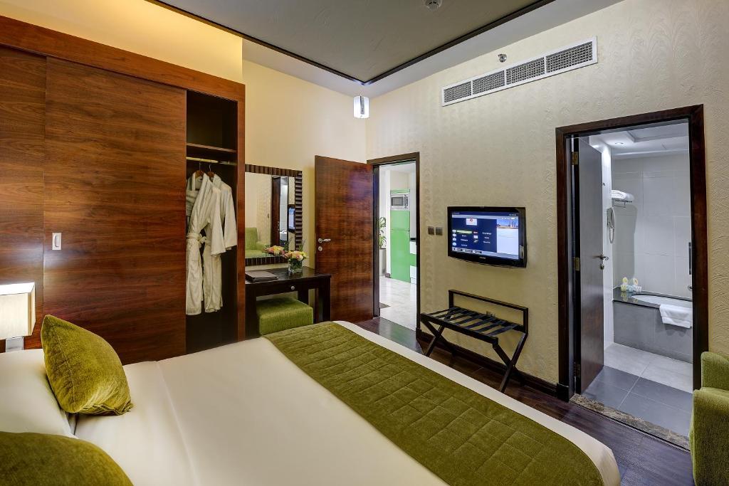 Executive Suite 3