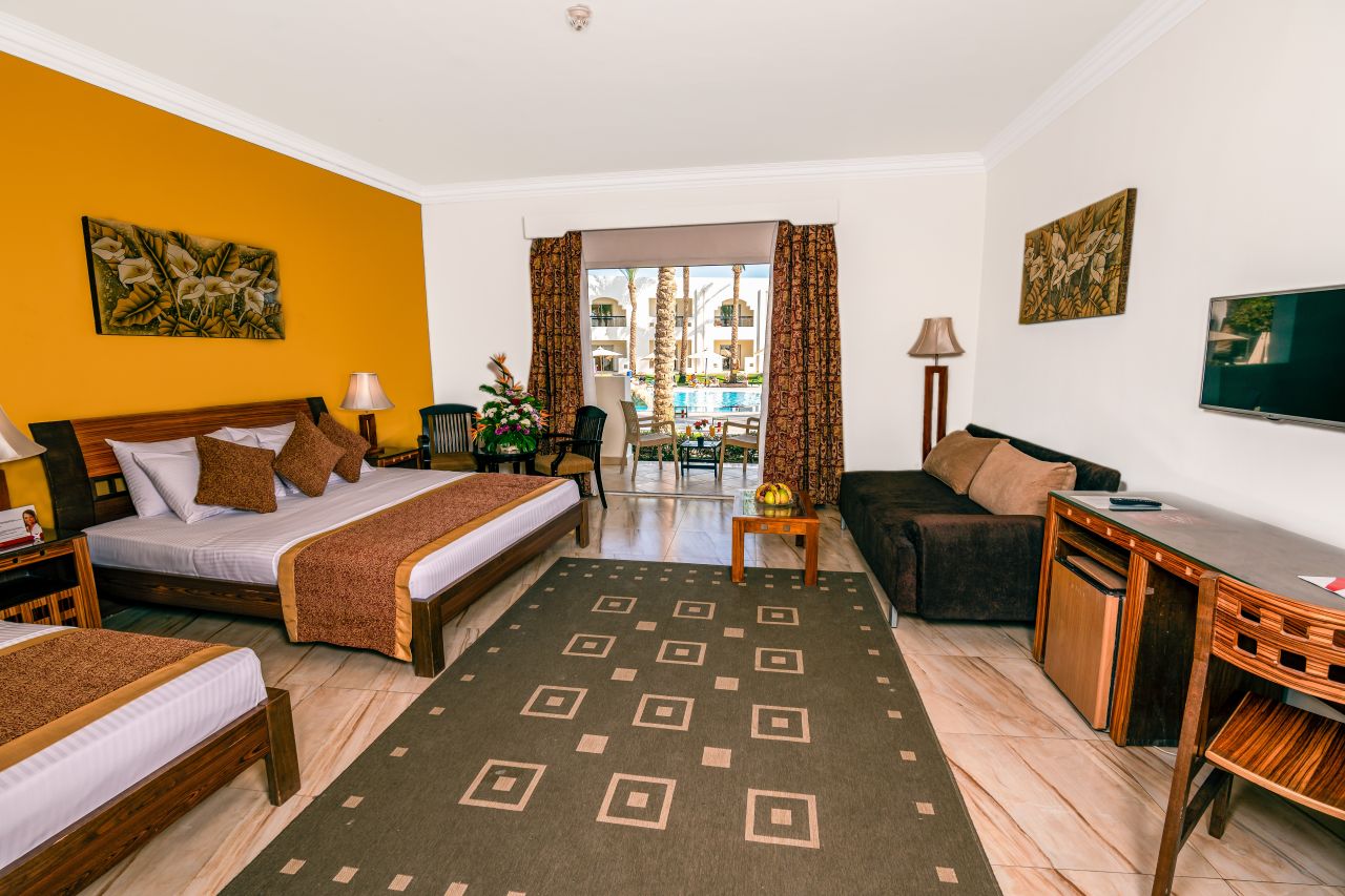 Family Room 1