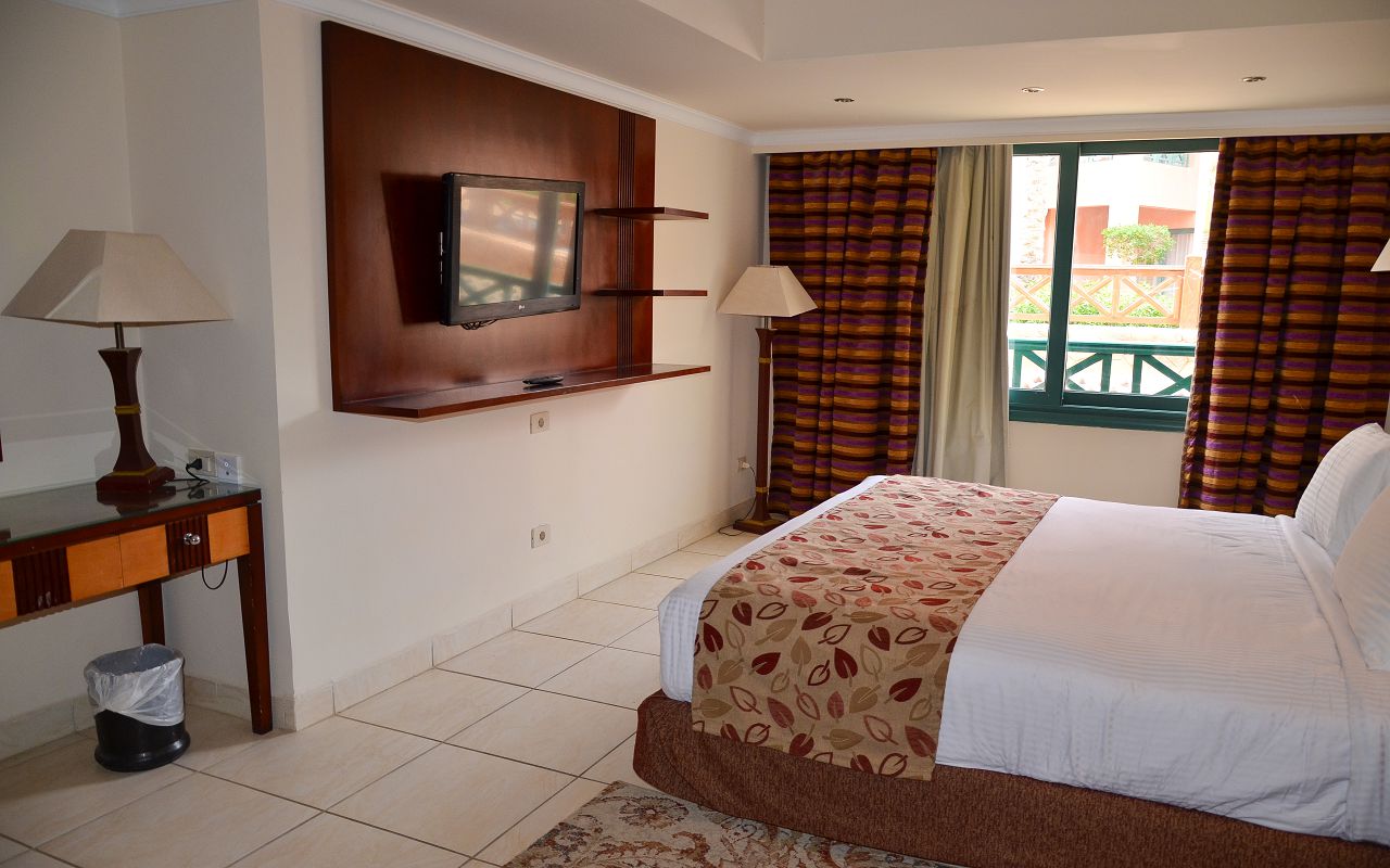 Family Suite 4
