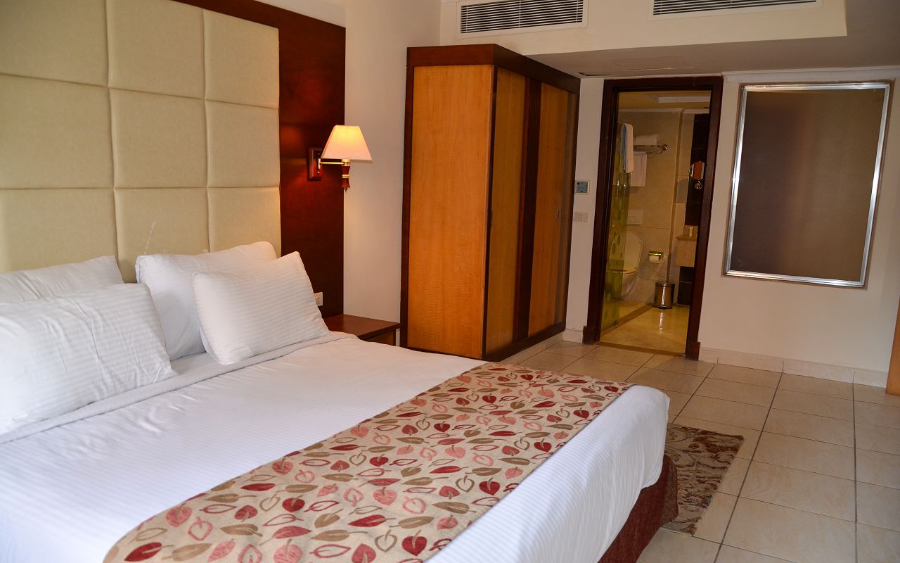Family Suite 1