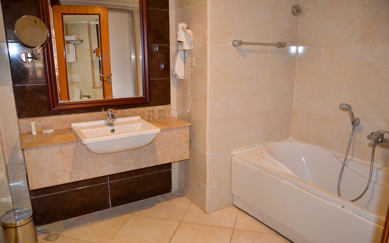 Family Suite 2