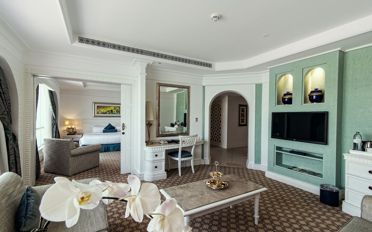 Club Suite 3