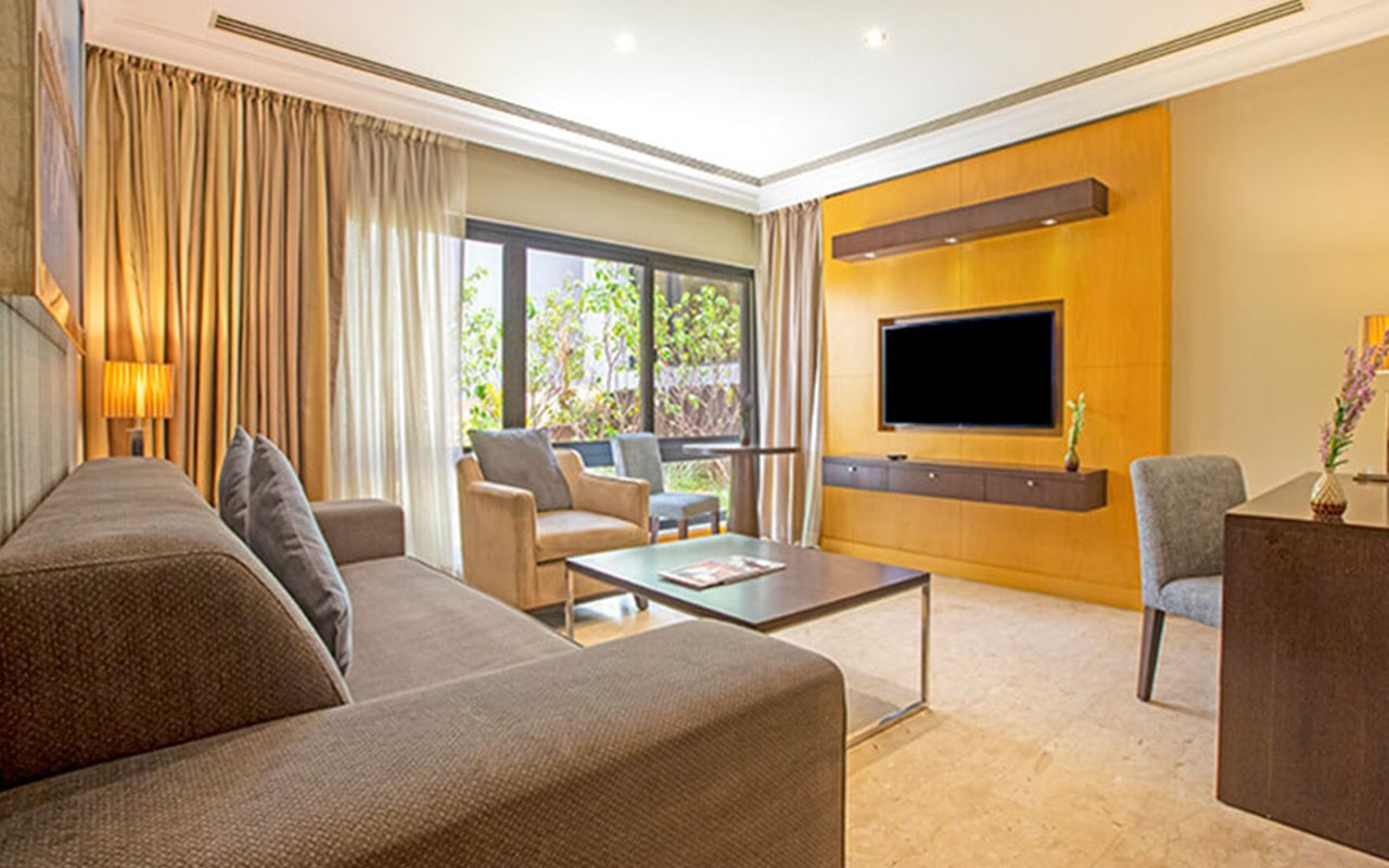 Deluxe Room 1