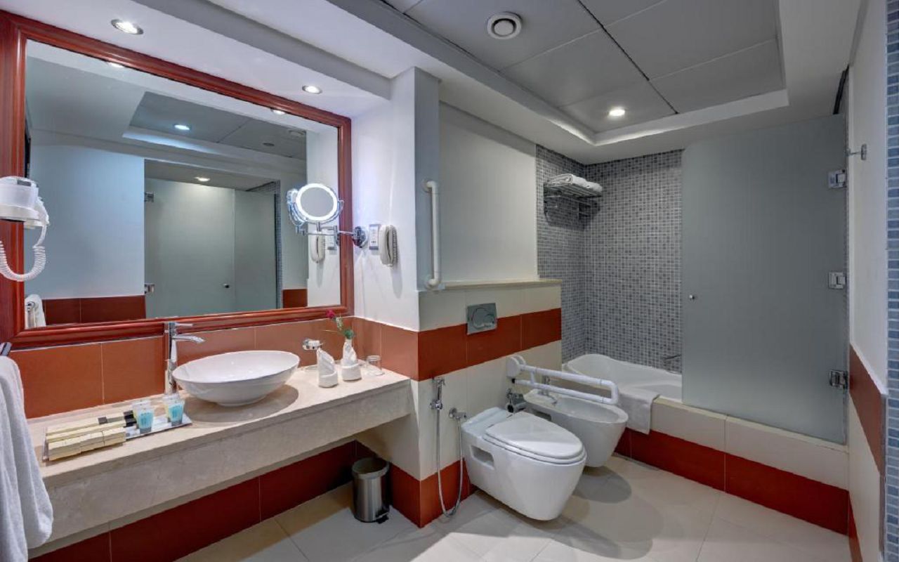 Deluxe Room 2