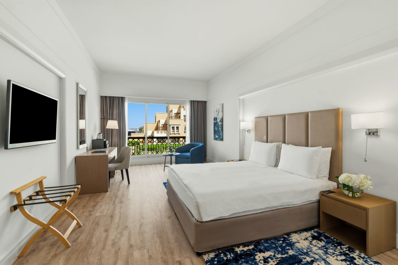 Deluxe Room 1