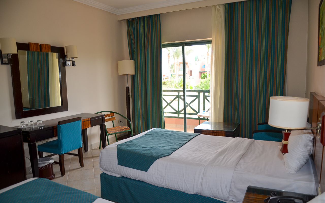 Deluxe Room 2