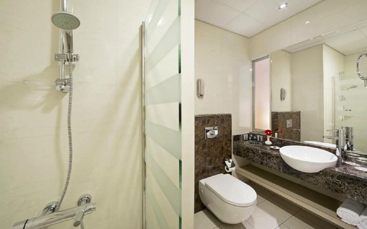 Deluxe Room 2