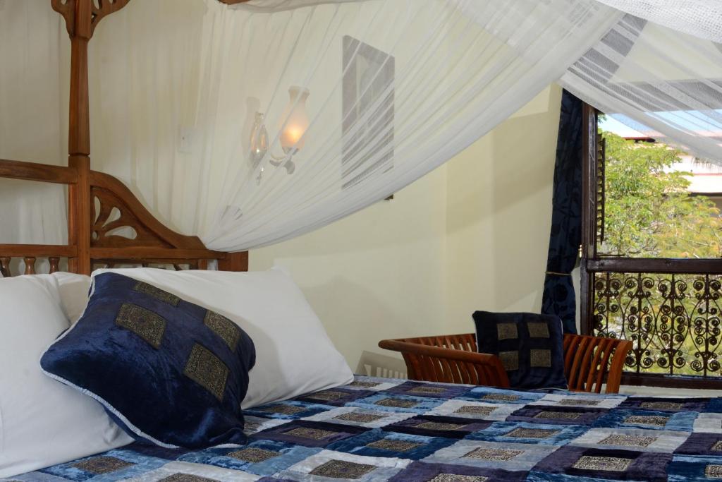 Deluxe Room 2
