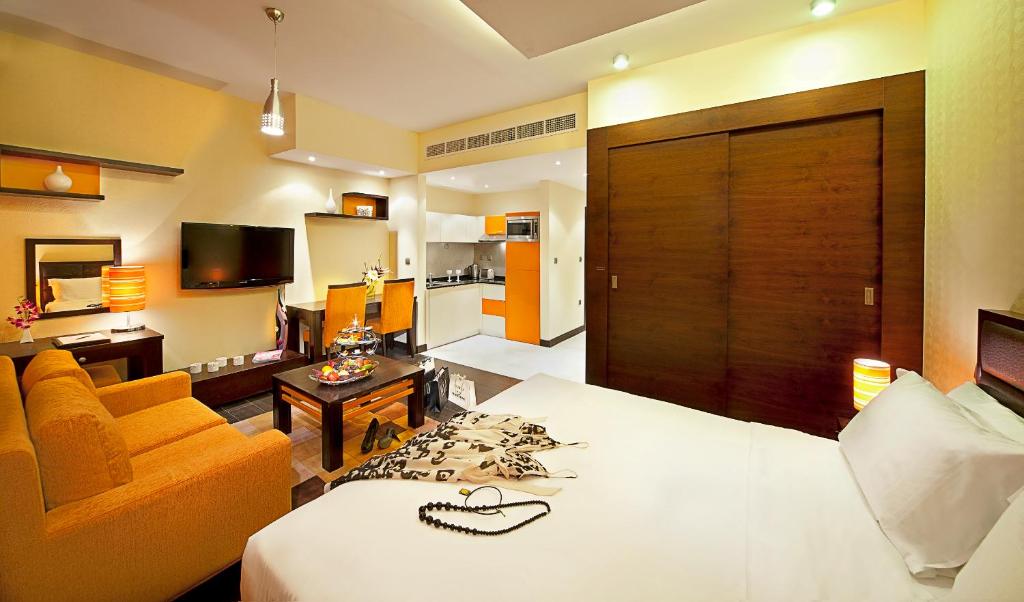 Deluxe Room 1