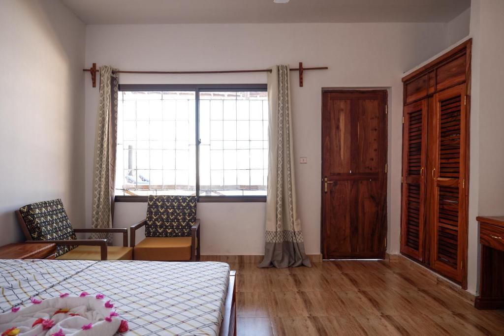 Deluxe Room 2