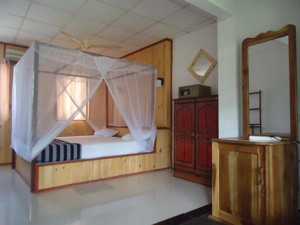 Deluxe Room 1