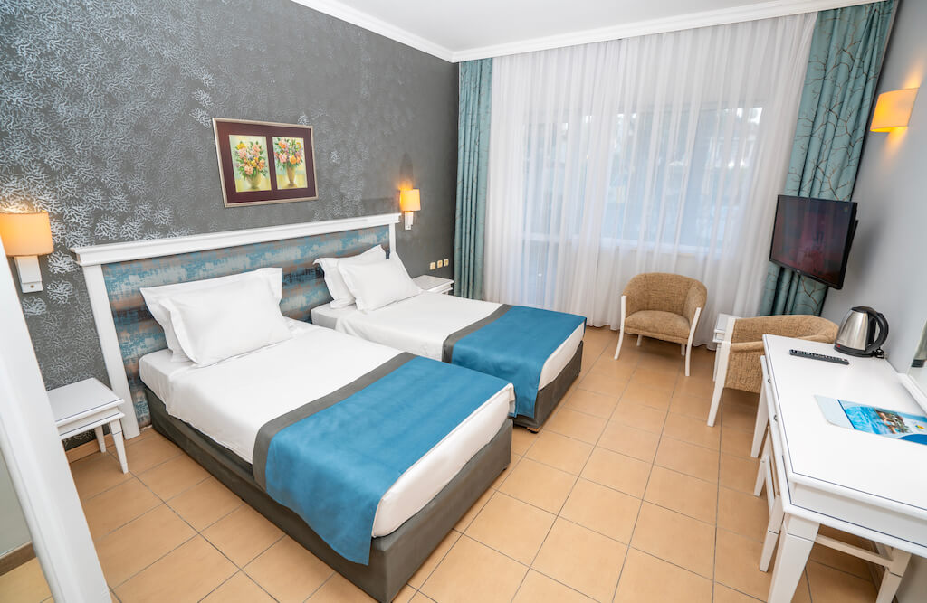 Economy Room 1