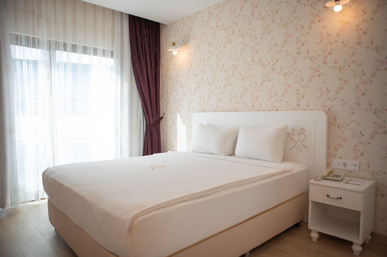 Economy Room 1