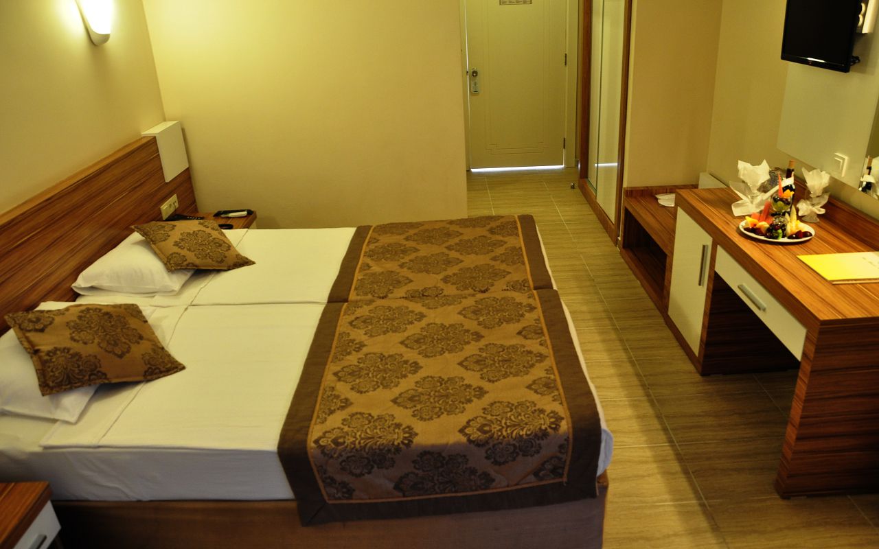 Economy Room 2