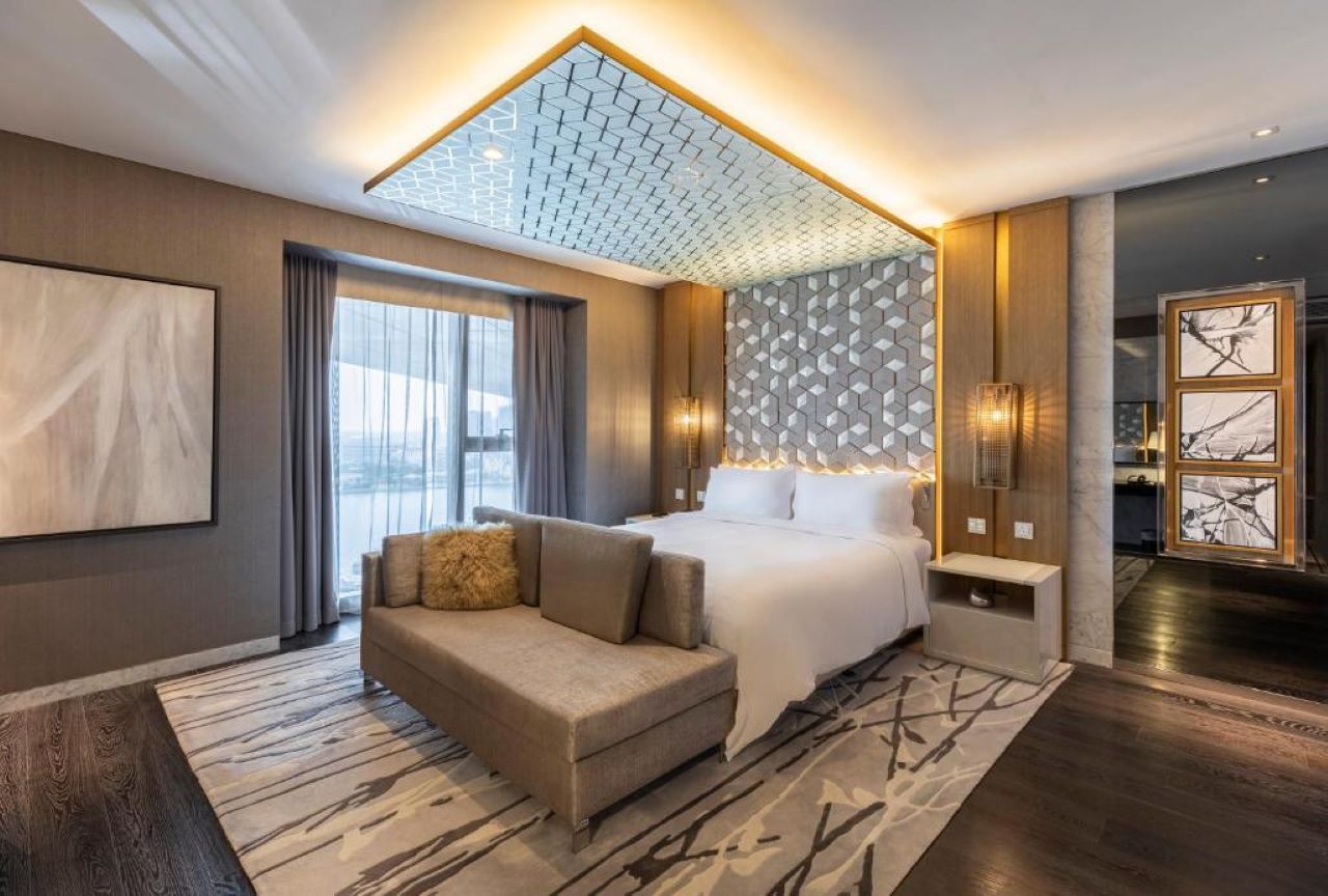 Royal Suite 1