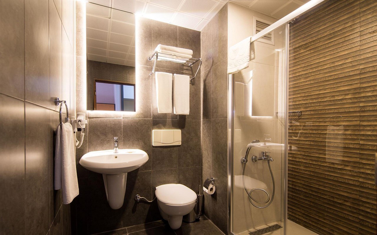 Standard Room 4