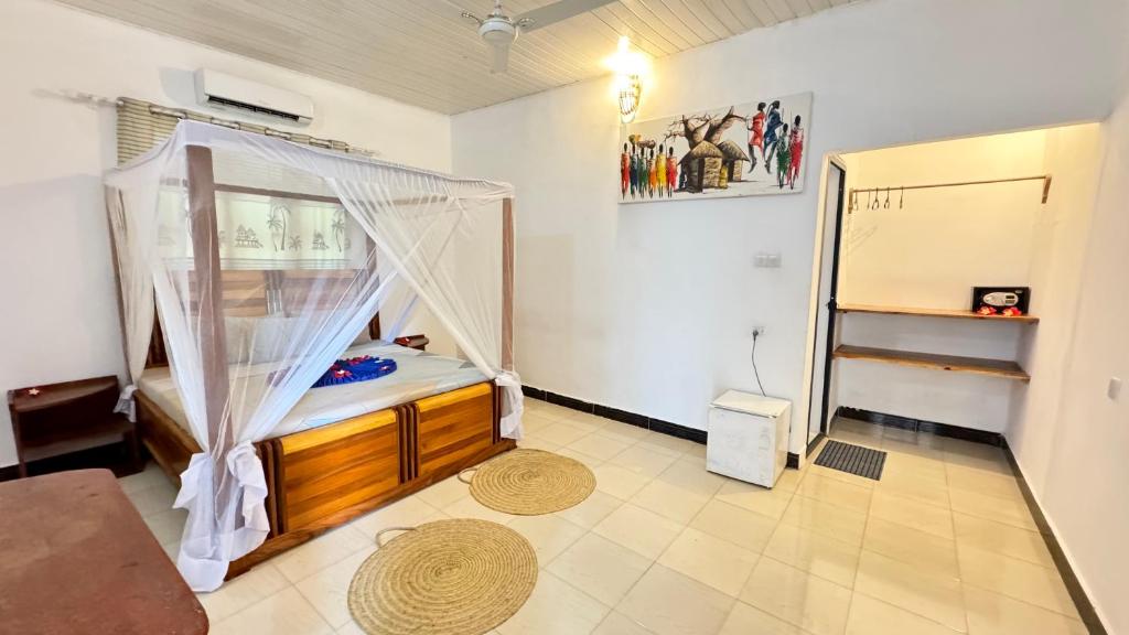 Standard Room 4