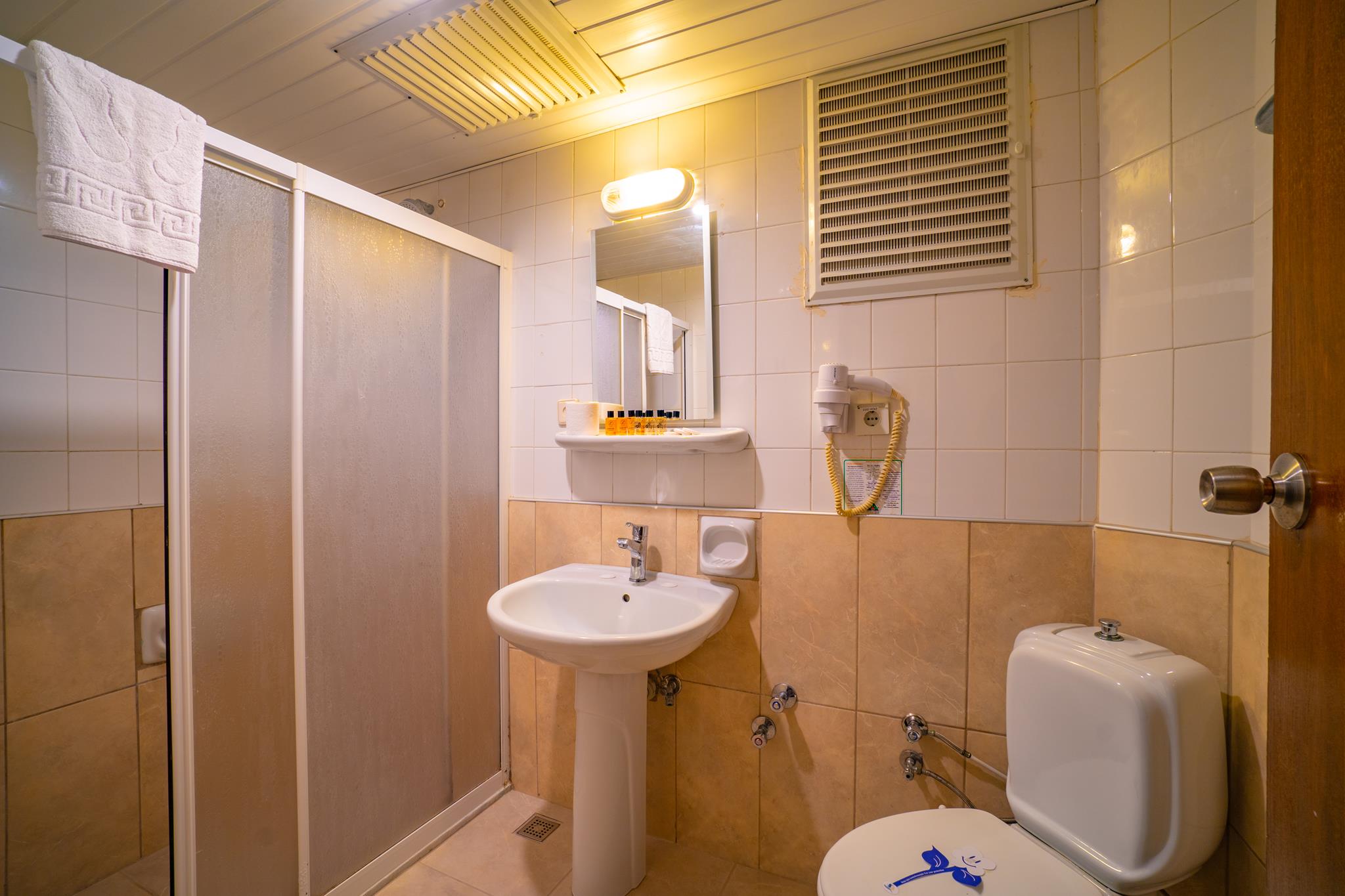 Standard Room 4