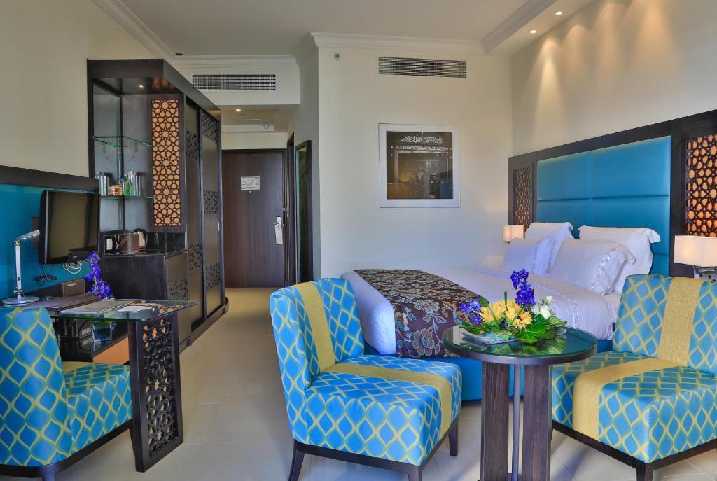 Deluxe Sea View 2