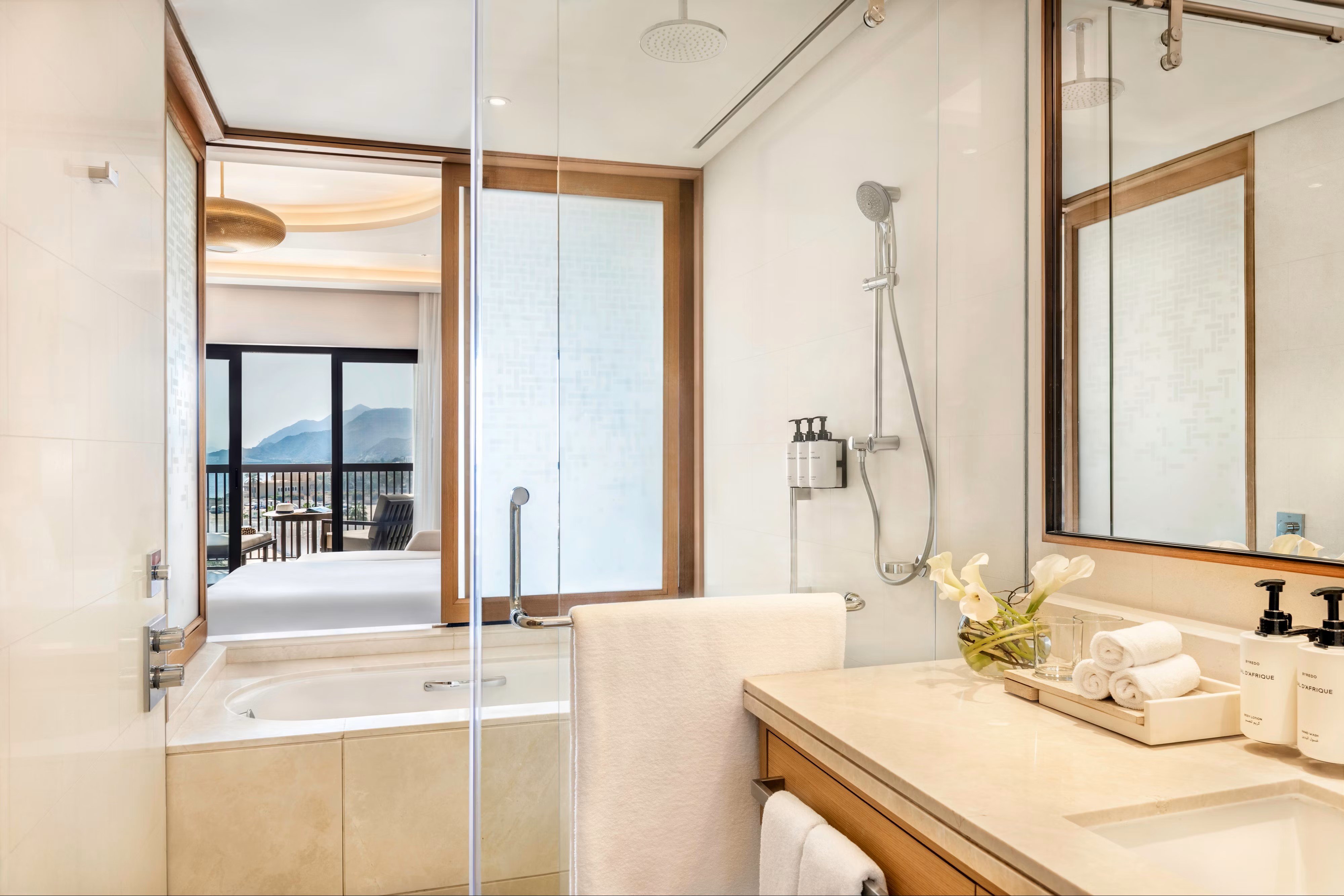 Deluxe Ocean View Room 2