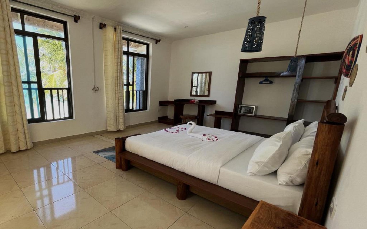 Deluxe Ocean View Room 2