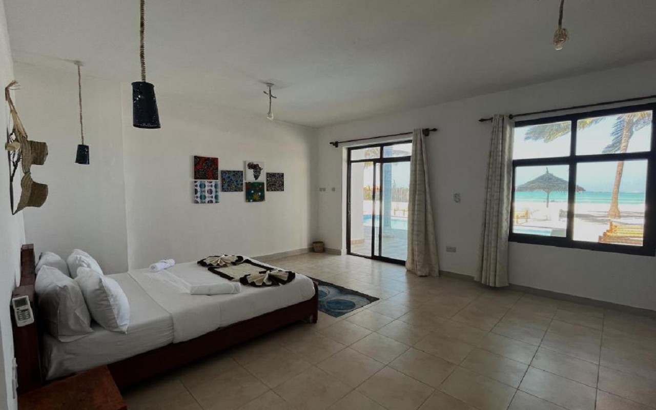Deluxe Ocean View Room 4