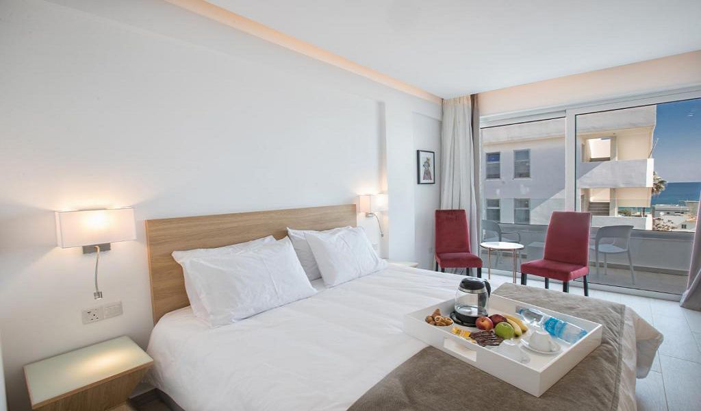 Deluxe Room Sea View 1