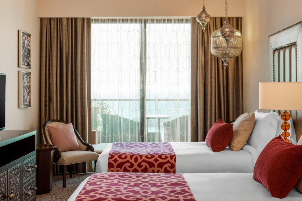 Deluxe Room Sea View 1