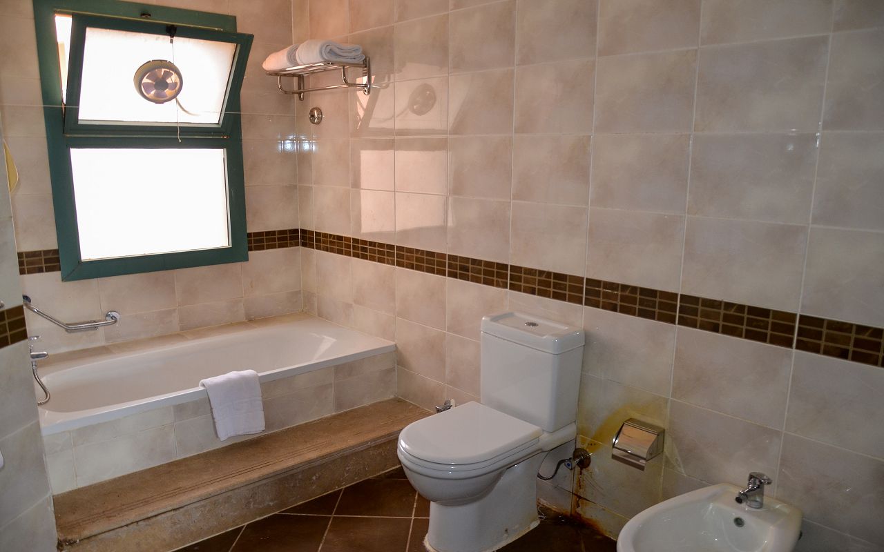 Executive Room 4