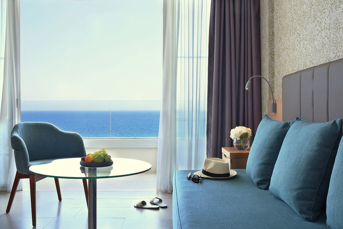 Executive Suite Sea View 2