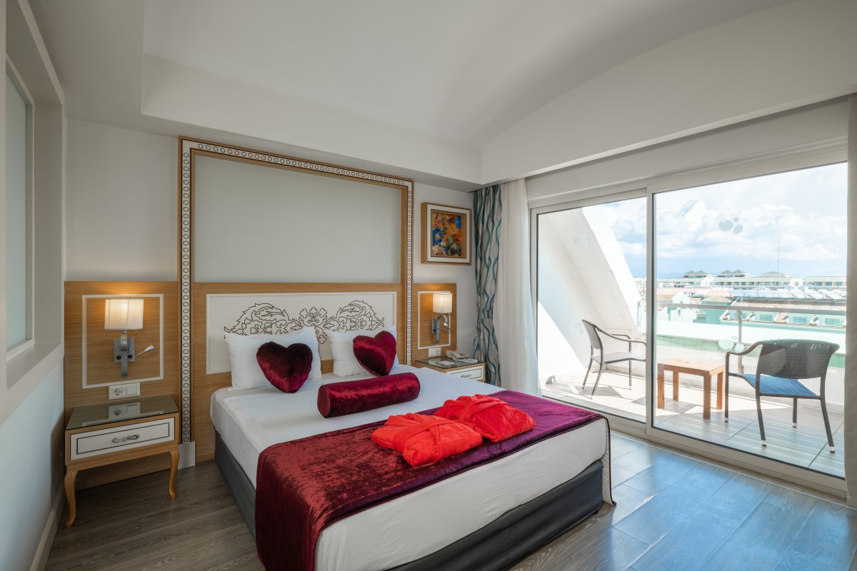 Honeymoon Room 1