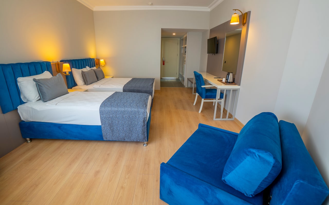 Large Room 3