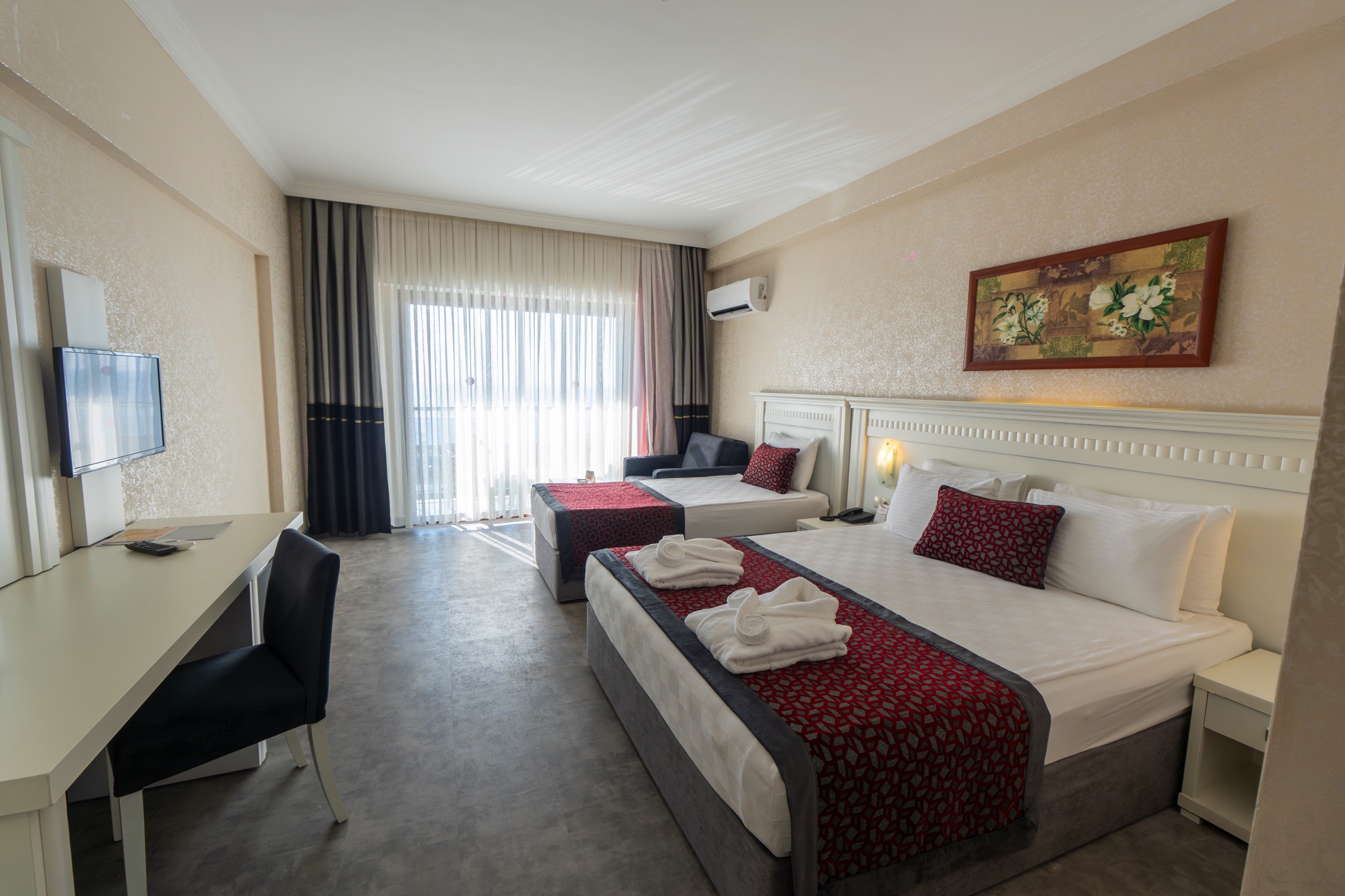 Large Room Sea View 1