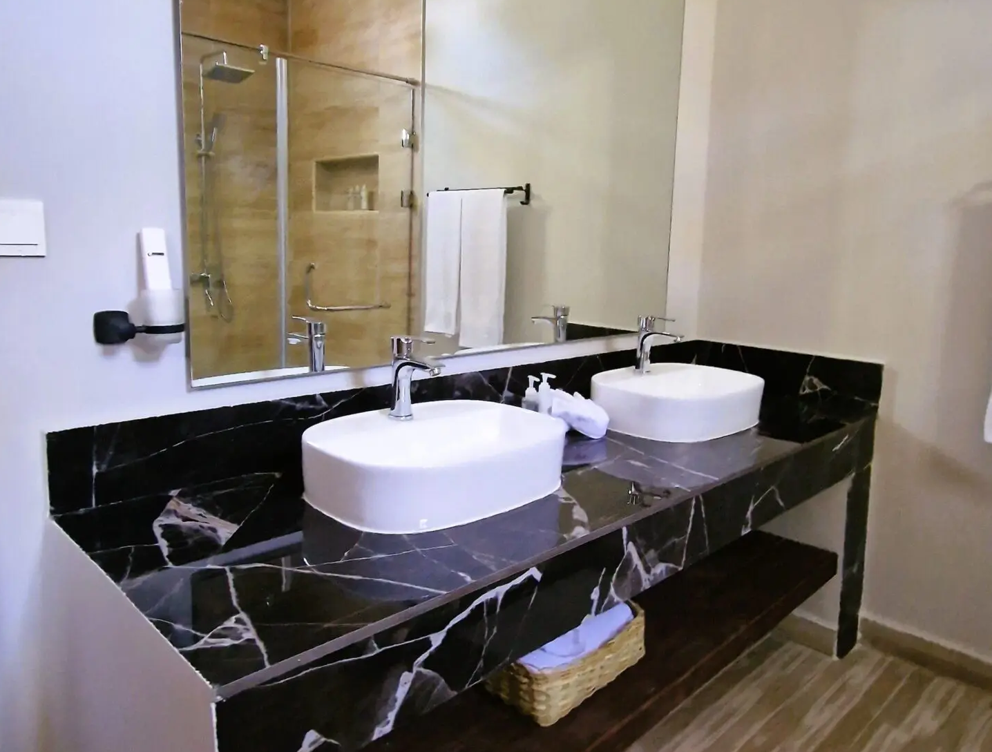 Ocean Suite 2