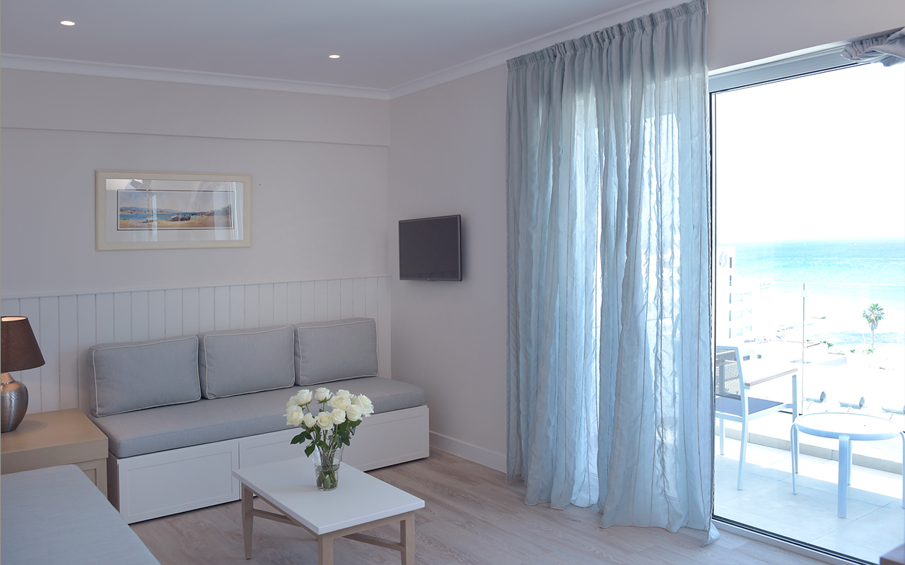 One Bedroom Suite Sea View 1