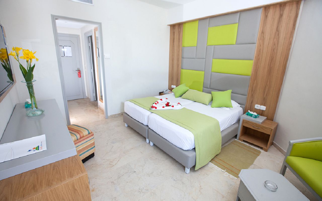 Promo Room 1
